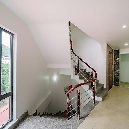 Phuong Dong Hotel Dong Khe Sau Экстерьер фото
