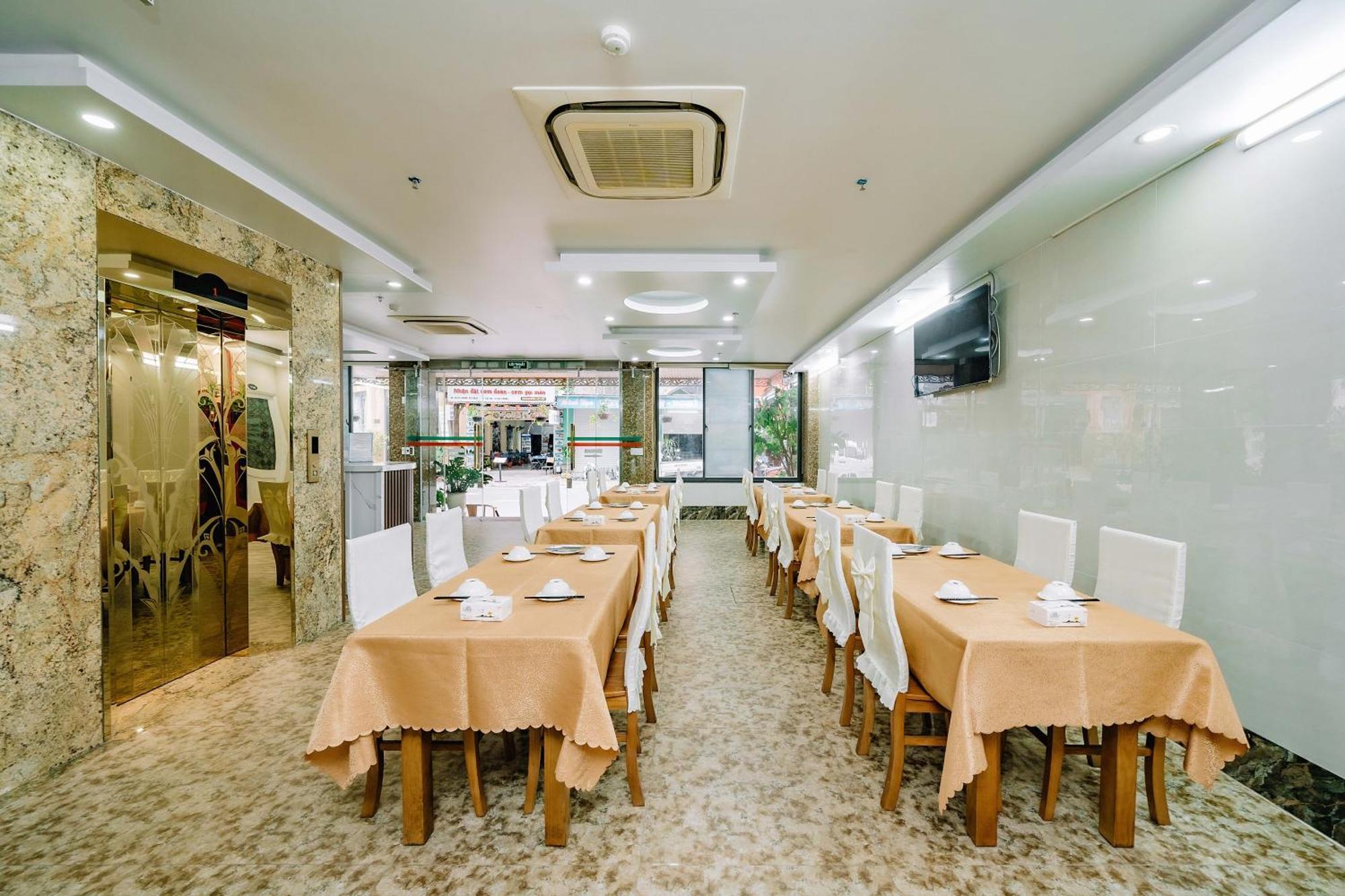 Phuong Dong Hotel Dong Khe Sau Экстерьер фото