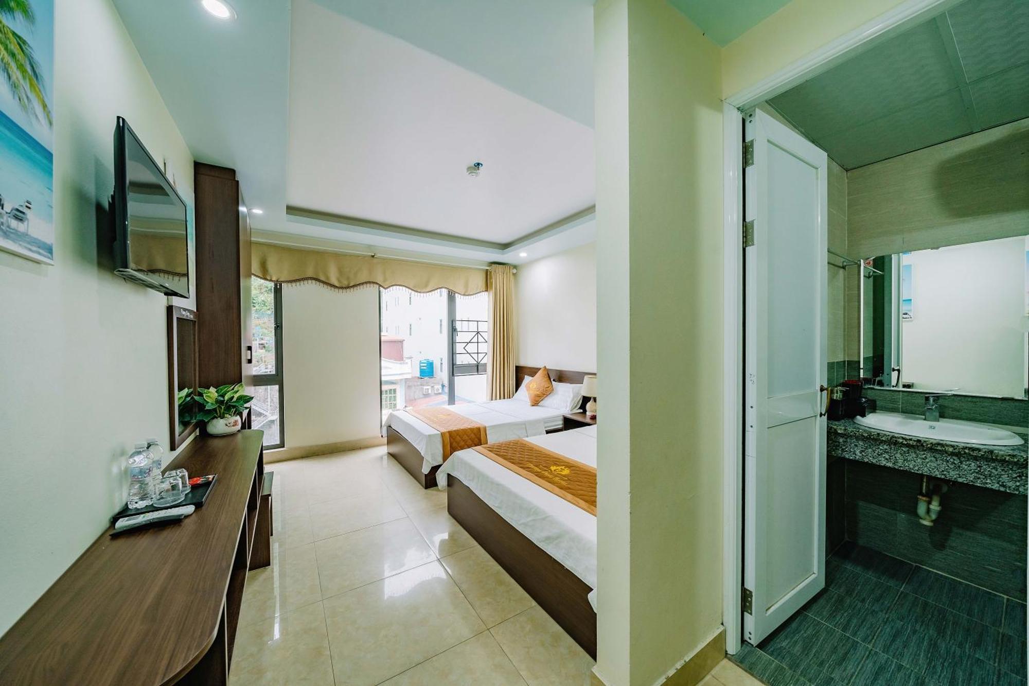 Phuong Dong Hotel Dong Khe Sau Экстерьер фото